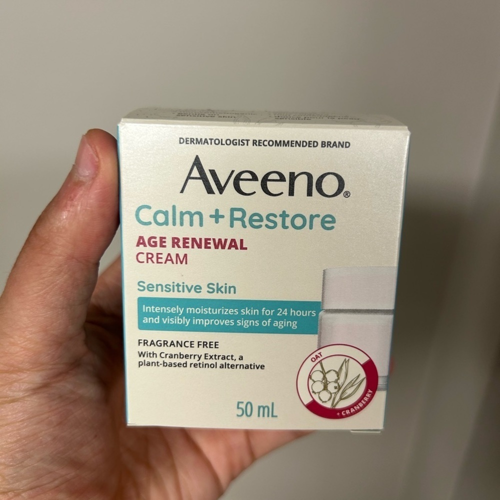 Aveeno Calm + Restore Age Renewal‎ Cream